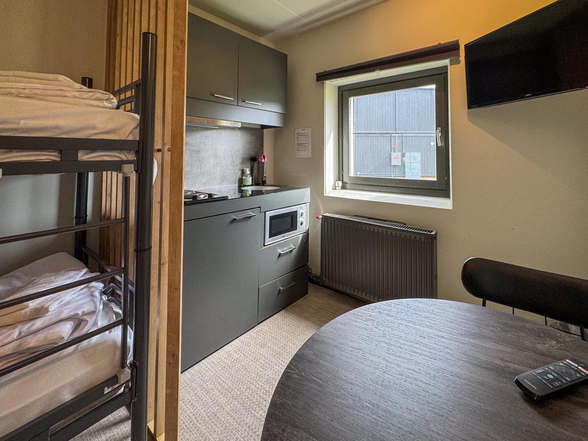 Joenkoeping Hotel Apartments Экстерьер фото