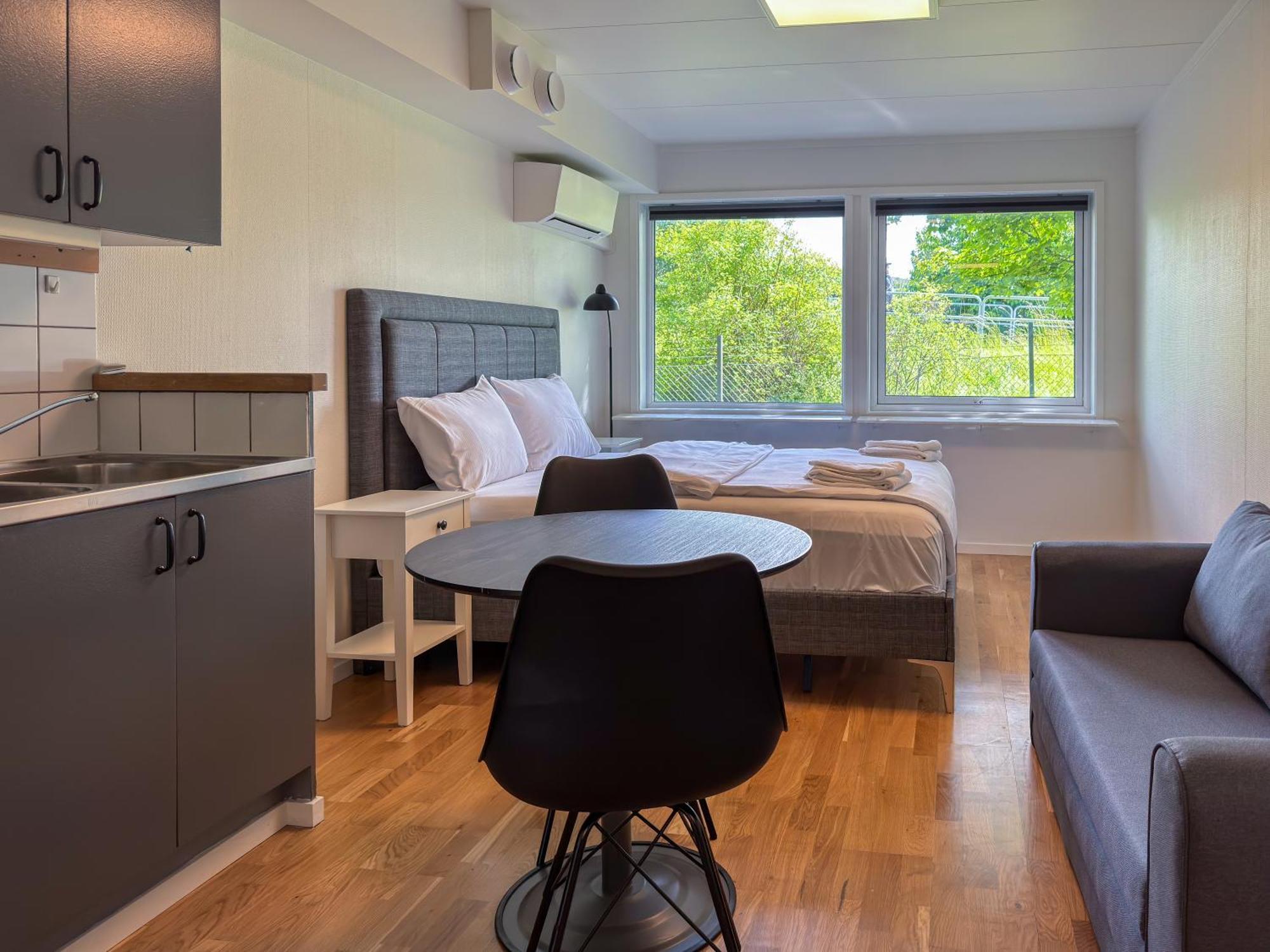 Joenkoeping Hotel Apartments Экстерьер фото